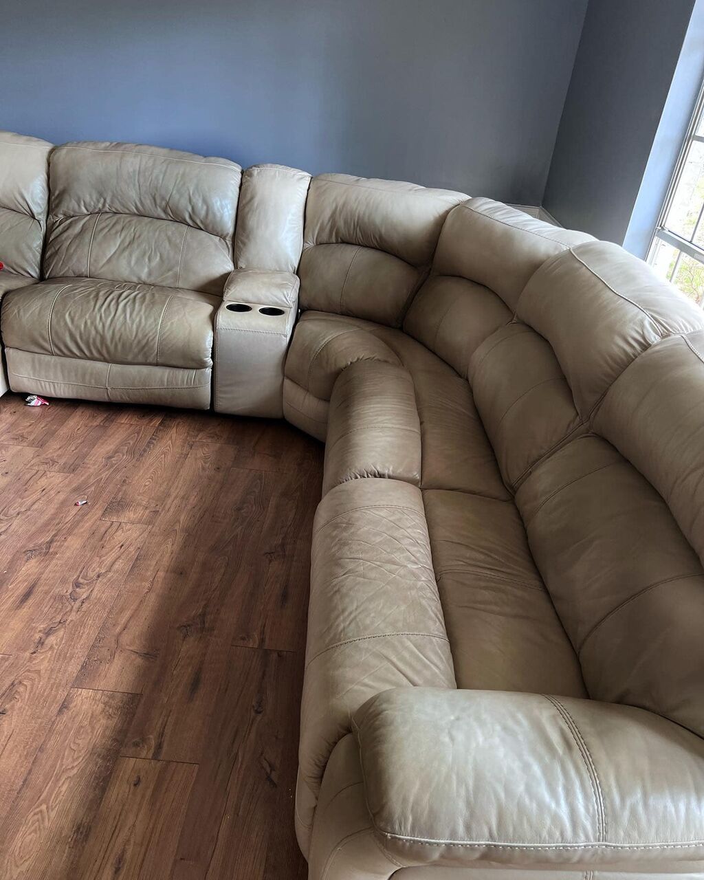 Trước khi giặt ghế sofa