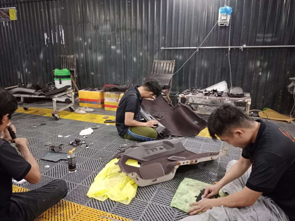 Phục chế và hàn nhựa ô tô tại Renni