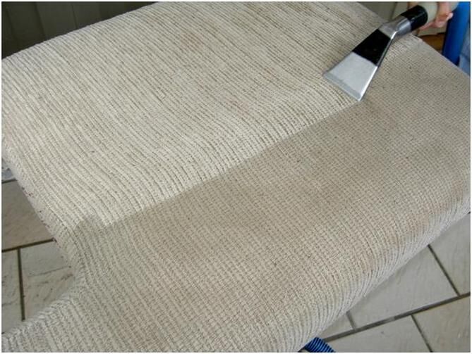 Hút bui, vệ sinh sofa vải/ nỉ bằng máy hút chuyên dụng