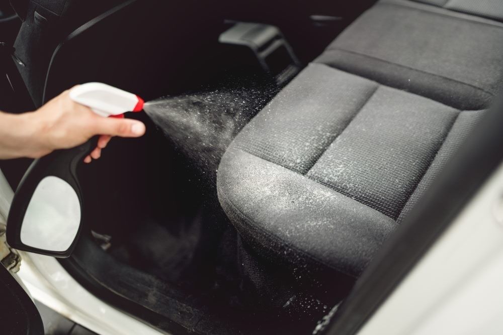 Có thể sử dụng chất tẩy rửa với nồng độ thấp cho ghế da oto