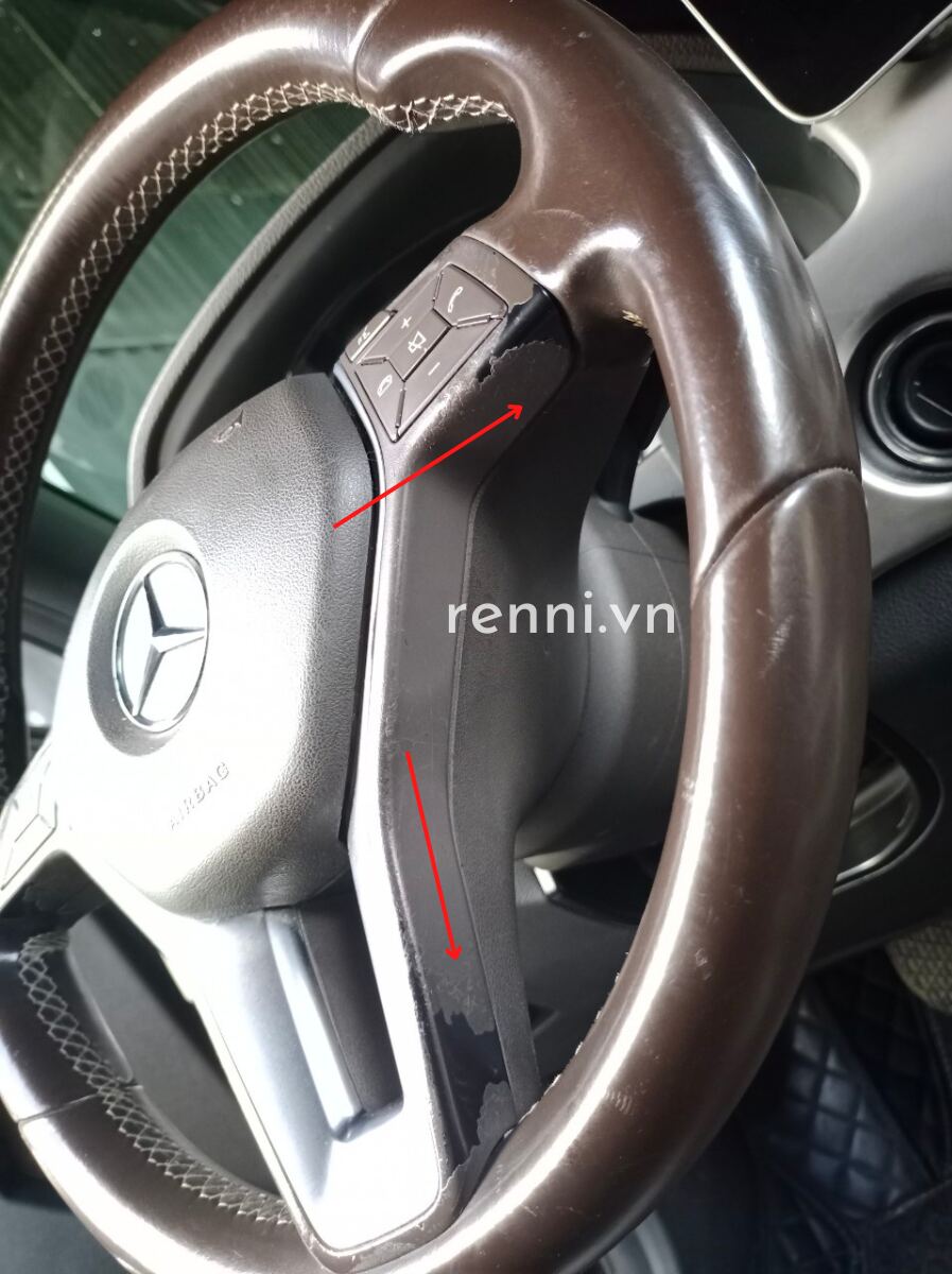 Vô lăng & nắp còi — RENNI