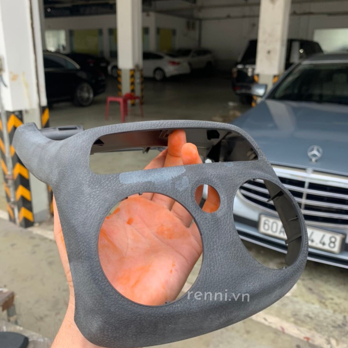 Đổi màu nhựa nhám — RENNI