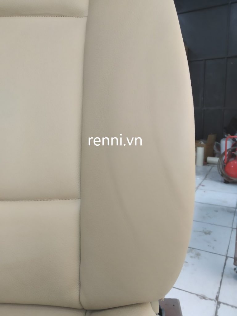Bề mặt ghế da ô tô sau khi được Renni phục hồi sửa chữa.